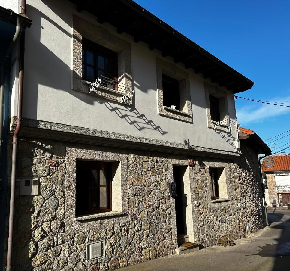 منزل الضيف كيو  في Casa De Aldea El Ponton المظهر الخارجي الصورة